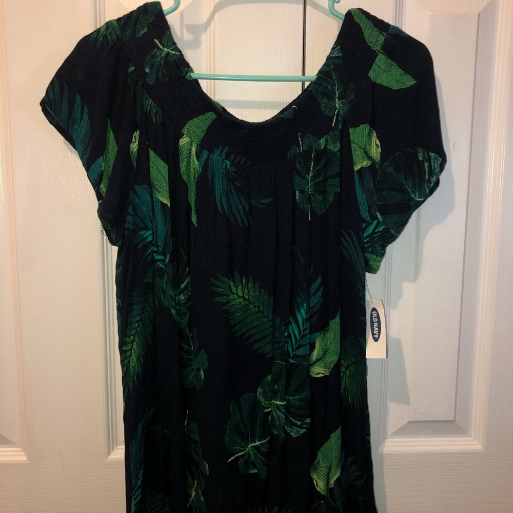 Women’s Large Off Shoulder Top - NWT